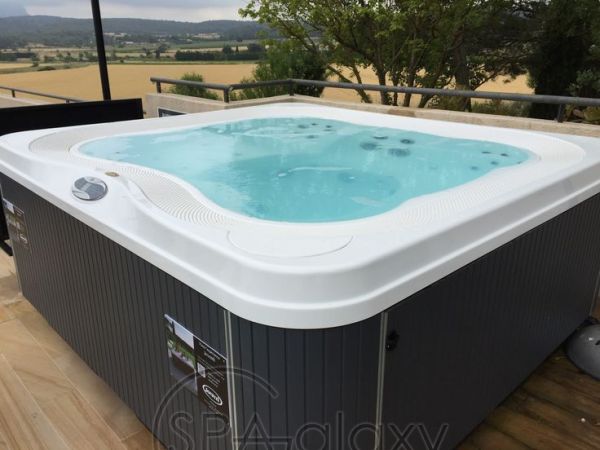 SPA бассейн JACUZZI PROFILE PRO (Италия), 235/239x211/215x93 см