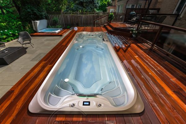 SPA бассейн JACUZZI POWERACTIVE J-19 (Италия), 564 x 236 x 134 cm