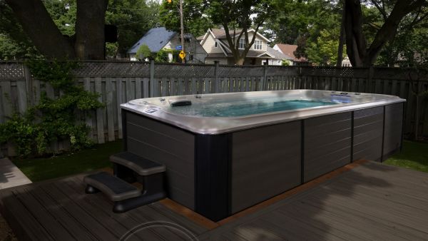 SPA бассейн JACUZZI POWERACTIVE J-19 (Италия), 564 x 236 x 134 cm