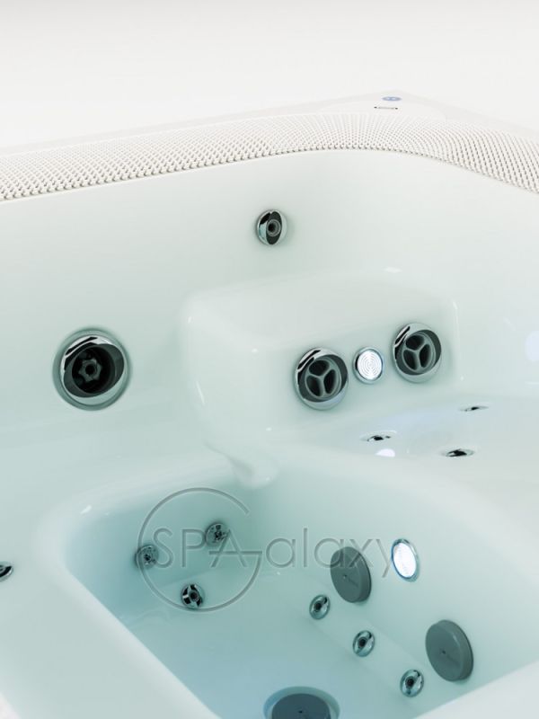 SPA бассейн JACUZZI VIRTUS PRO (Италия), 250x215x93 см